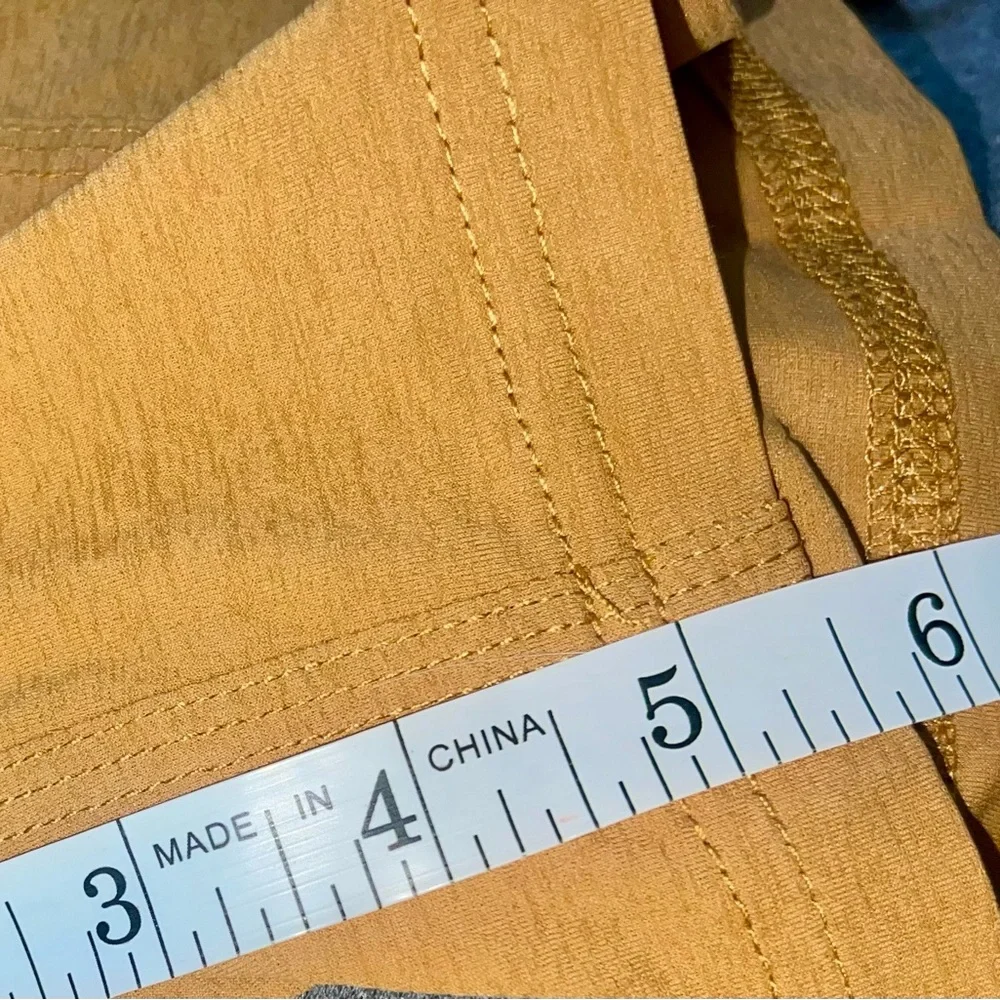 Zyia Dark Khaki Canyon Shorts - Picture 9 of 10